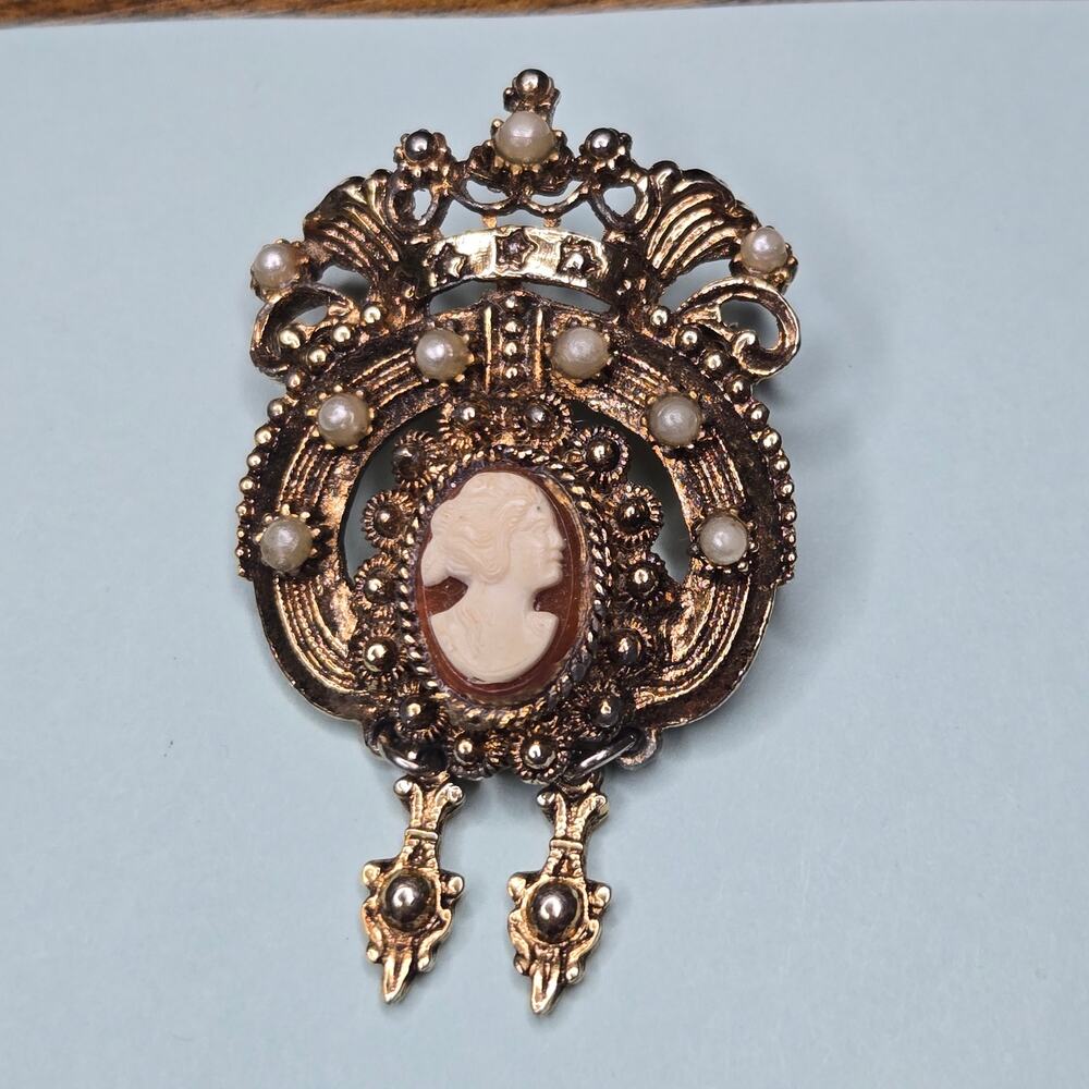 Vintage Victorian Gold Tone Cameo Queens Crown Chatelaine Brooch Tassel Pin
